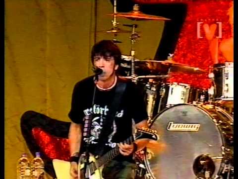 Foo Fighters - Alone + Easy Target (live)