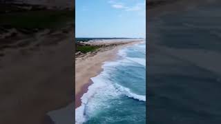 Drönare - Vågor mot en strand i Australien (#Shorts)