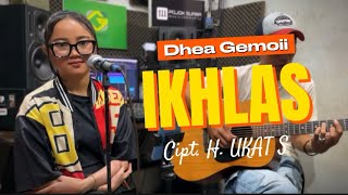 Download lagu IKHLAS - RITA SUGIARTO (LIVE COVER DHEA GEMOII) POJOK SUARA VERSI AKUSTIK mp3 Download lagu IKHLAS - RITA SUGIARTO (LIVE COVER DHEA GEMOII) POJOK SUARA VERSI AKUSTIK mp3