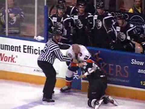 Trevor Gillies vs Justin Johnson
