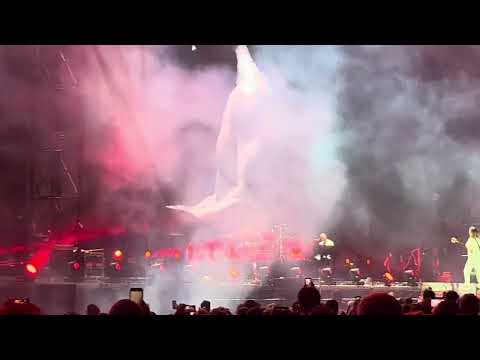 Imagine Dragons - Radioactive + Walking the Wire (end of concert with fireworks)@ Roma Circo Massimo