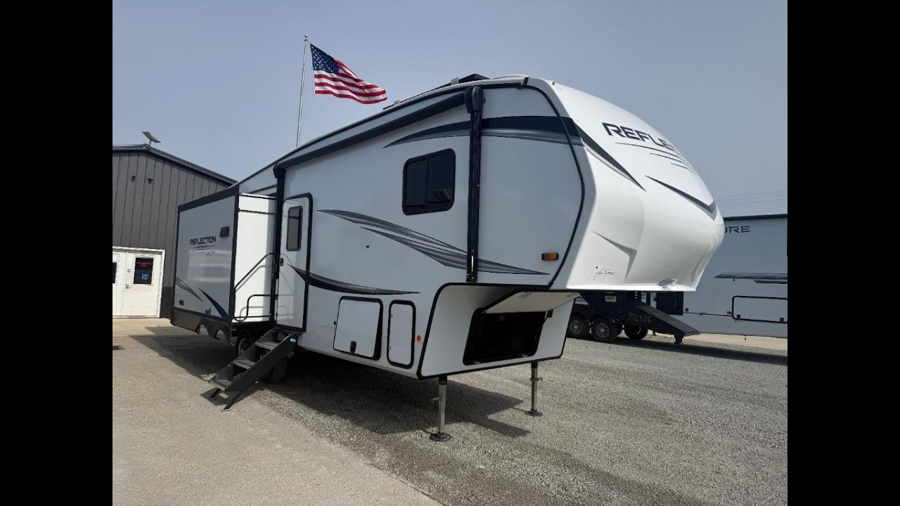 A photo of this 2025 Grand Design Reflection 100 Series 28RL