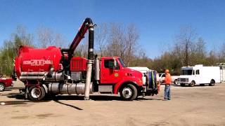 preview picture of video 'East Providence Public Works Vac-Truck'