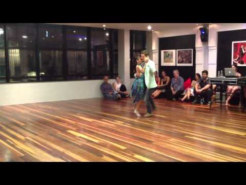Anderson Mendes e Brenda Carvalho - 01/03 - Milonga El Abrazo - 23/03/14