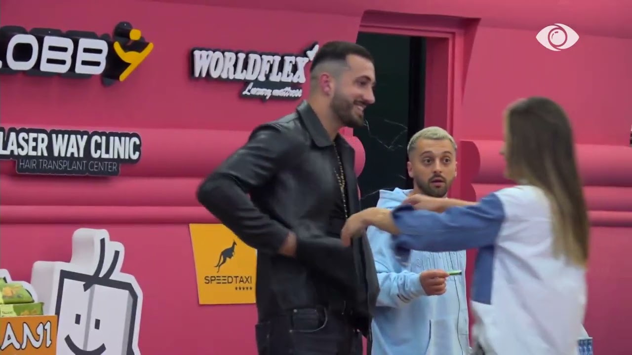 Sfida e mosreagimit/ Në sfond dëgjohet kënga e Jozit për Loredanën, ja si reagon banorja