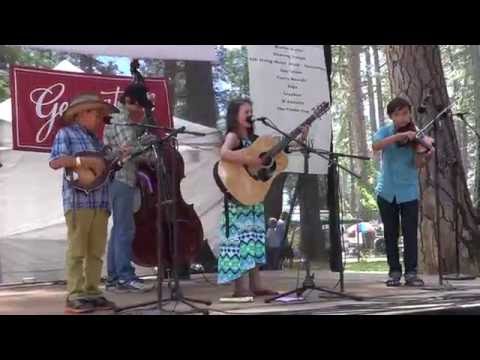 2016-06-18 2016 CBA FDF Verns Stage - Rambling Minors - I Ain't Gunna Work Tomorrow