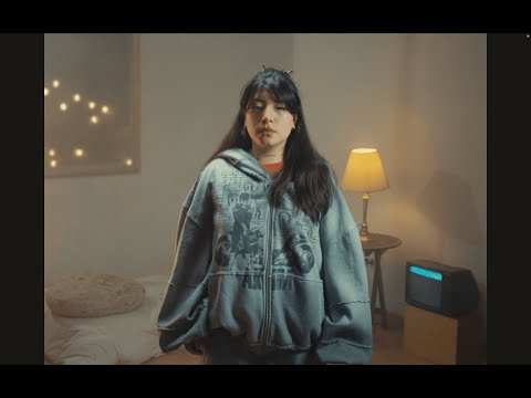 Cristina Luyo - Como un Gato (Video Oficial)