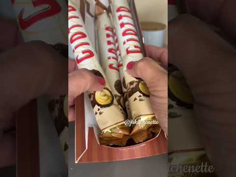 ASMR Giotto Cookies & Cream Limited Edition #shorts #asmr #giotto #chocolate