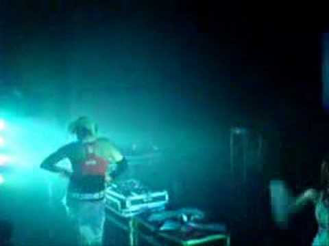 dj ed caon - Ian Van Dahl Movin On