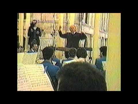 Un piccolo assaggio del M° Lufrano alla guida della banda Regione Abruzzo nel lontano 1987