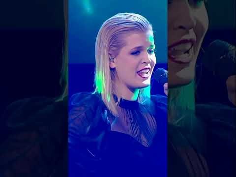 Gabi Swanepoel - Love Me Like You Do (Live performance)#BrazilianLife, #BrazilianStyle, #Brazil