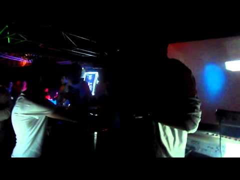 Skeezy & Master D - Nuse oj Nuse (LIVE NE DISCO XS 05.05.2012)