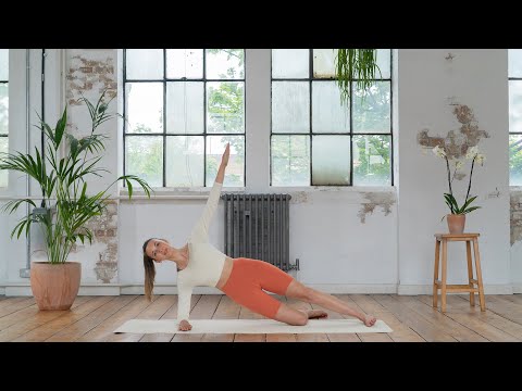 Strong Dynamic Pilates Routine - 20 Minutes | Lottie Murphy Pilates