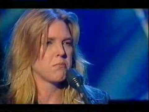 Diana Krall "The World Is Not Enough"