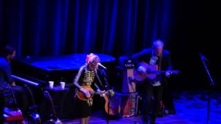 Patty Griffin, Shine A Different Way (Ryman)