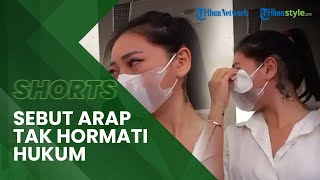 Tak Kuasa Menahan Tangis, Wendy Walters Sebut Reza Arap Tak Hormati Hukum