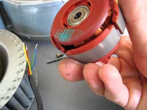 Papst G1G133 DE19 15 Radial-Lüfter zerlegt