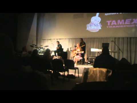 Sami singing I will always love you in Female Vocal