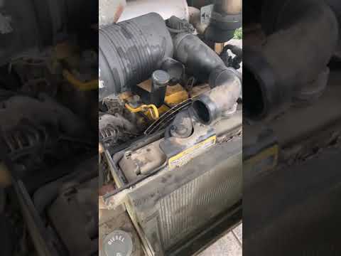 07 John Deere 320 Skid Steer Thermostat Change