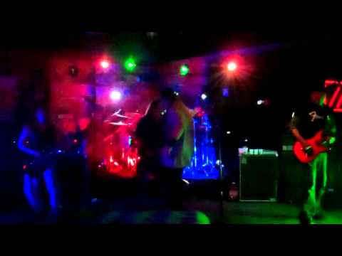 Stone Temple Pilots - Crackerman......  Covered by DOUBLE THREAT