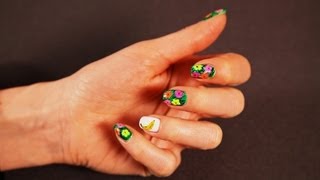 How to Do the Warhol Banana Nail Design | DIY Nail Art