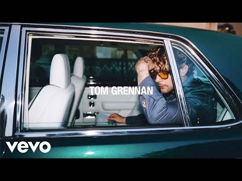 Video thumbnail for Boys Don’t Cry