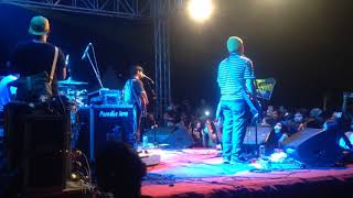 Download lagu Dustai - Stand here alone @ indie cloth expo wonderia semarang mp3