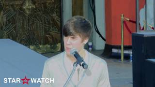 Justin Bieber sings &quot;Rockin&#39; Robin&quot; at Michael Jackson ceremony
