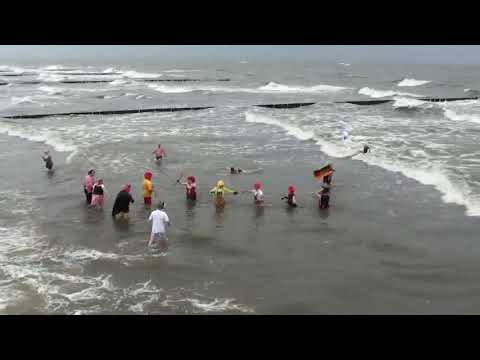 Winterbaden in Koserow am 23  Februar 2013