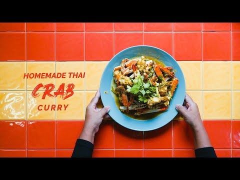 EPIC HANDHELD B-ROLL TASTY FOOD SHOTS - HOMEMADE THAI CRAB CURRY BY MOM - PANASONIC LUMIX S1H