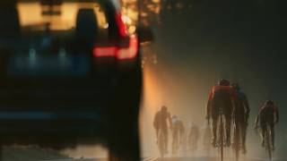 Sei ciclisti travolti a Lanzo Torinese, l’auto torna indietro e li investe: la video ricostruzion...