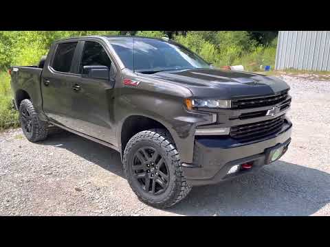 35 inch Nitto Recon Grapplers on a stock 2022 Silverado Trail Boss