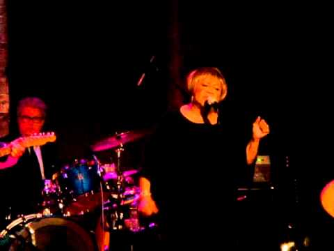 Mavis Staples "Creep Along Moses"