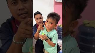 Download lagu Alvaro played until his face was like this #masboypotatochips #shorts #youtube #youtubeshorts #like mp3