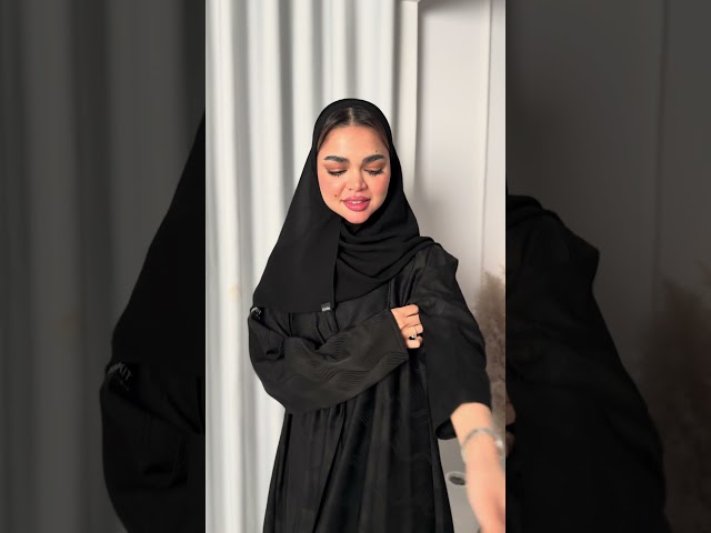 عباية سوداء جاكار أقواس