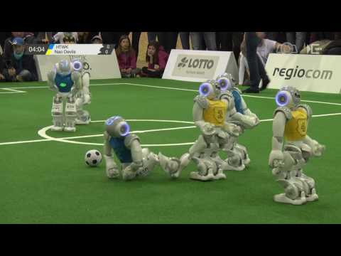 SPL: Nao-Team HTWK – Nao Devils (Semifinal) [RoboCup German Open 2017]