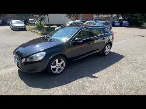 VOLVO V60 D2 1.6 Powershift Momentum 2013
