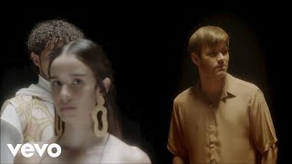 Benjamín Amadeo - Iluminábamos (Official Video) ft. Monsieur Periné