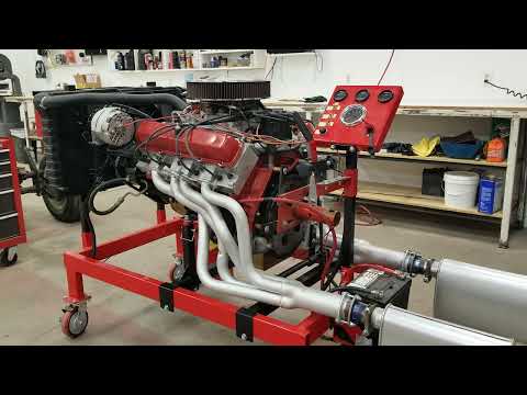Built 455 Olds Engine, running on engine stand
