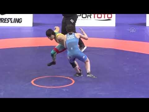 Taha Akgül altın madalya kazandı