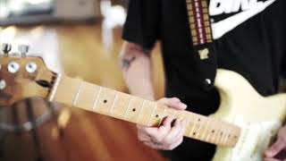 Video thumbnail for "Saturday Jam" - 1997 Vintage Blonde Fender Squier Pro Tone Stratocaster by Zen Garage