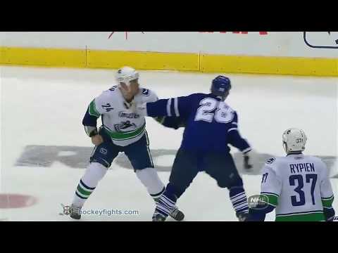 Darcy Hordichuk vs Colton Orr