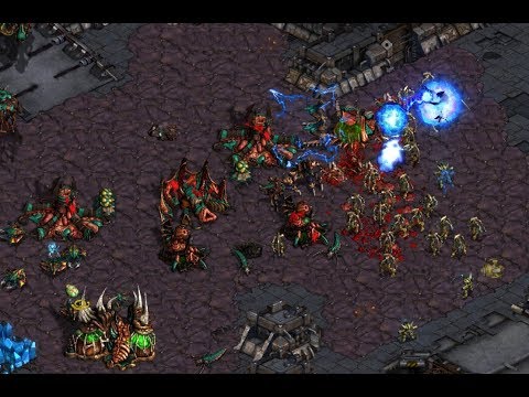 Bisu (P) v Jaedong (Z) on Circuit Breakers - StarCraft  - Brood War REMASTERED