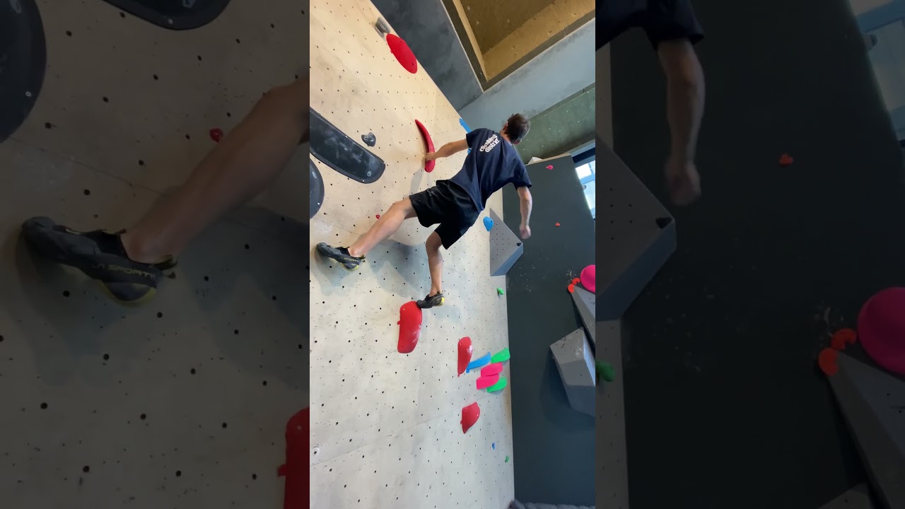 Watch video Nose 6 - Rouge Nose 6 - Rouge