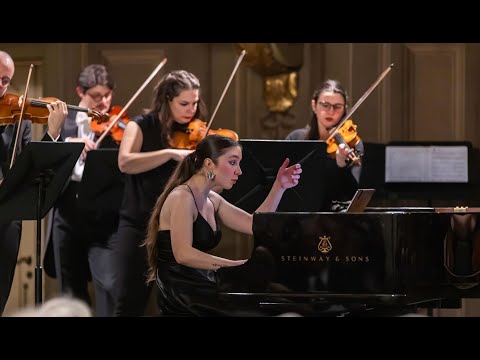 Martina Consonni, pianoforte · Wolfgang Amadeus Mozart
