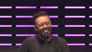 Tim McIlrath (Rise Against) - Hero Of War [Live In The Lounge]