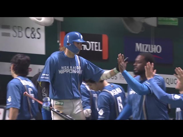 【8回表】完璧な一発!! ファイターズ・田宮裕涼 打った瞬間確信する今季1号ホームラン!! 2025年4月30日 福岡ソフトバンクホークス 対 北海道日本ハムファイターズ