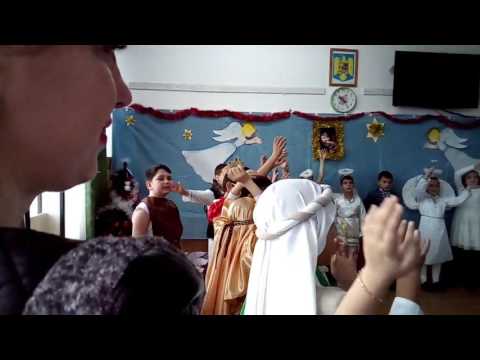 La multi ani!!! Darius George Florescu și colegii săi de clasă