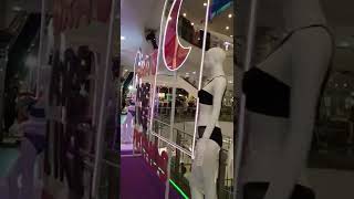 Download lagu Bangkok Terminal 21 Mall #bangkoktravel #thailand #vlogger #fashion #bikini Instagram - @anjan_tr mp3