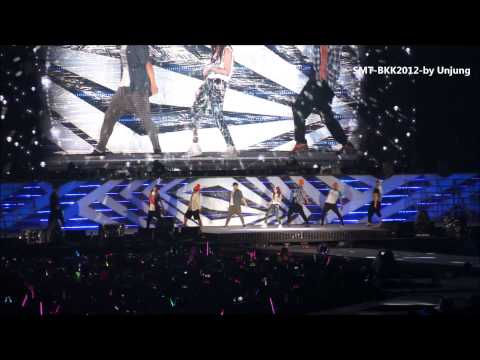 121125 SMTown BKK - Only One  - BoA Feat. Taemin :stage+screen ver.[Fancam]
